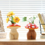 GUGUGO Mushroom Lady Body Vase for Flower, Funky Mushroom Decor, Eclectic Lady Form Butt Vases for Flowers, Unique Cute Face Head Room Decor Aesthetic for Modern Home, Gradient Head & Bronze Body