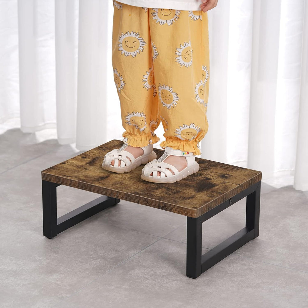 Snughome Wooden Step Stools for Kids, Solid Wooden Bedside Step Stool Adults Hold Up to 350 lb, One Step Foot Stool for Kitchen, Bedroom, Living Room, Bathroom - Self-Assembly(Rustic Brown)