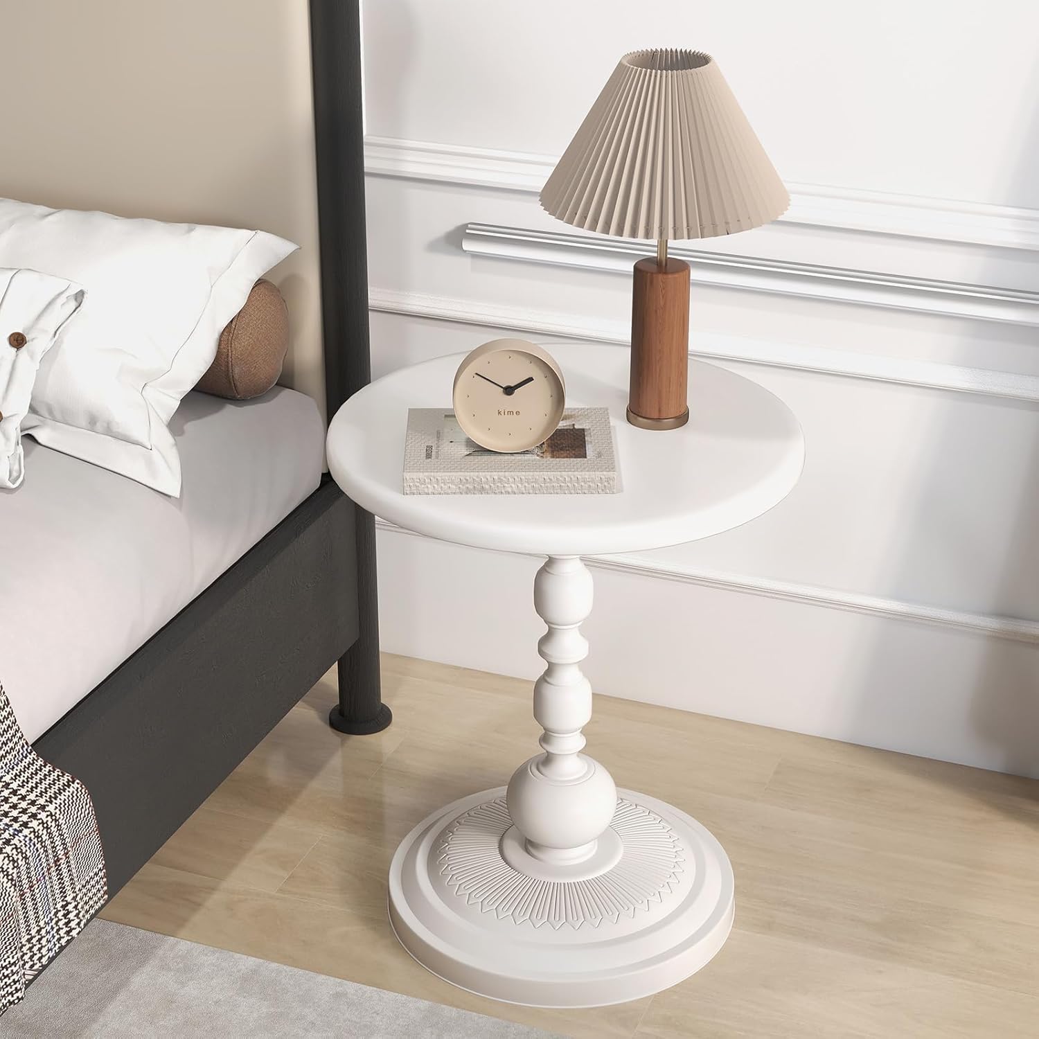 Pinmoco Round Side Table, Metal End Table, Intricate Vintage Patterns, Sturdy and Solid Base, Anti-Rust and Waterproof Small Coffee Table for Living Room, Bedroom, Balcony, White