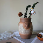 Rustic Farmhouse Vase, Lion Head Pattern Design for All Home Decor Styles, Ceramic Flower Vase, Ideal for Living Room,Dining Room, Mantel, Bedroom,Office, Bookshelf Decoration