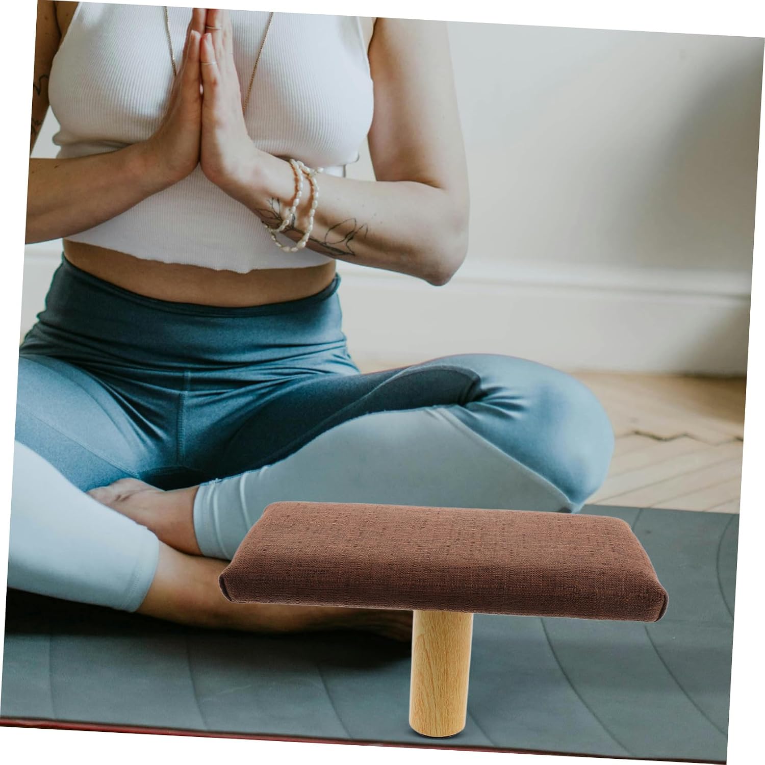 Wooden Stool Stool with Cotton Cloth Cushion Promotes Posture Improves Body Alignment for Activities and Sessions in Coffee Color