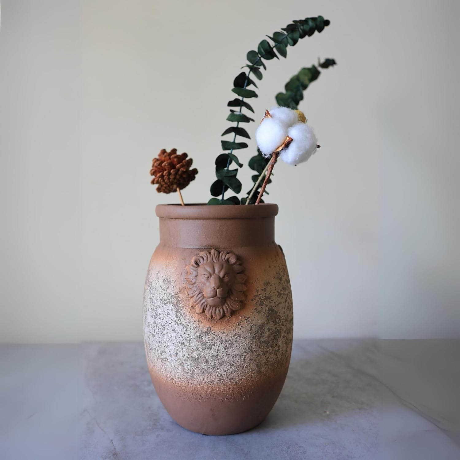 Rustic Farmhouse Vase, Lion Head Pattern Design for All Home Decor Styles, Ceramic Flower Vase, Ideal for Living Room,Dining Room, Mantel, Bedroom,Office, Bookshelf Decoration