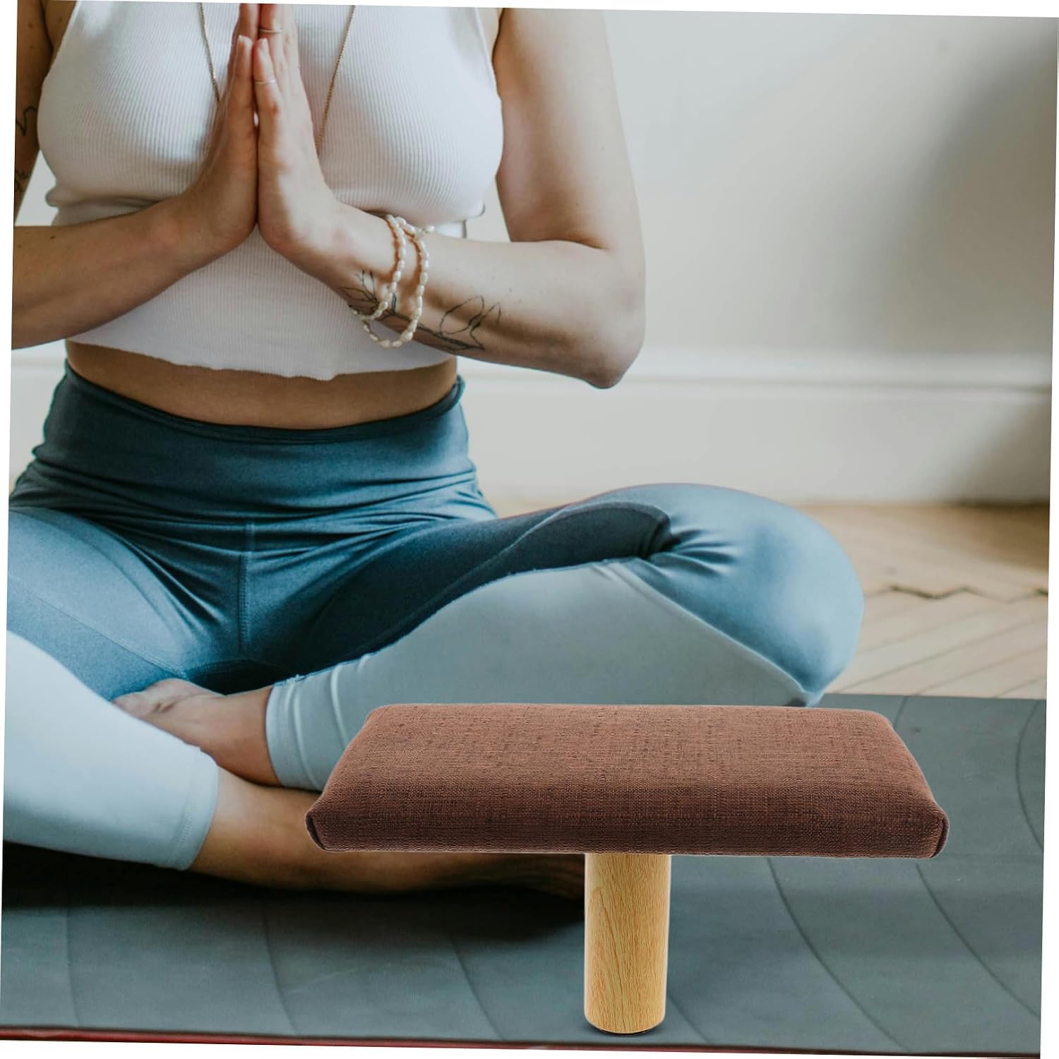 Kichvoe Wooden Stool Chair Zen Stool Small Brown Bench Ergonomic Seiza Bench for Posture Correction Portable Seat Suitable Under 150cm Height Home and Office Use