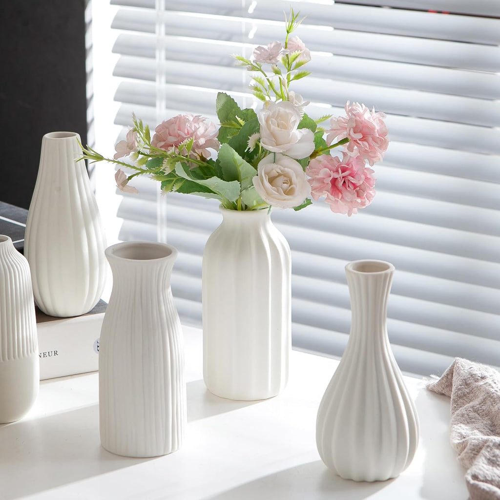 Kimdio White Ceramic Bud Vase for Table Decor, 12pcs Small Pottery Vases for Flowers Mini Ceramic Vases for Pampas Grass Vase Bulk for Wedding Dining Room Christmas Home