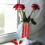 Lyrow 100 Pieces Artificial Strawberries 2.2inch/2.76inch/3.35inch Faux Realistic Strawberry Decor Plastic Simulation Fake Lifelike Fruit for Photography Prop Cabinet Party(Cute)