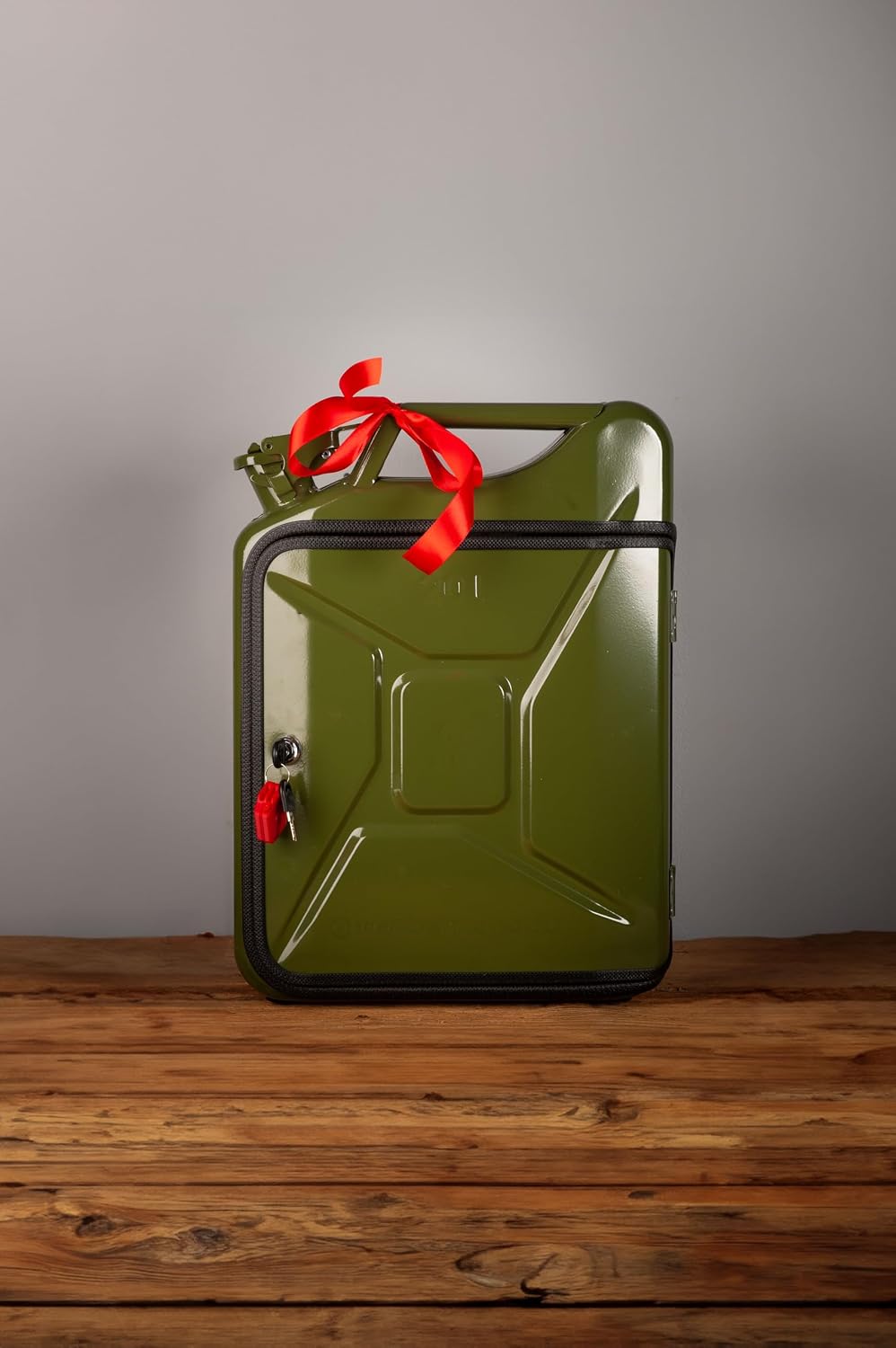 Jerry can Mini Bar Free Engravement V1, Three Whisky Glasses, Flask! Mini Bar 20L Birthday Gift from UE.