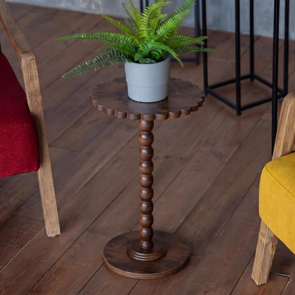 Novabright Round Side Table with Scalloped Edge Small Drink End Table with Solid Wood Legs Modern Accent Nightstand for Living Room Bedroom Corner Office