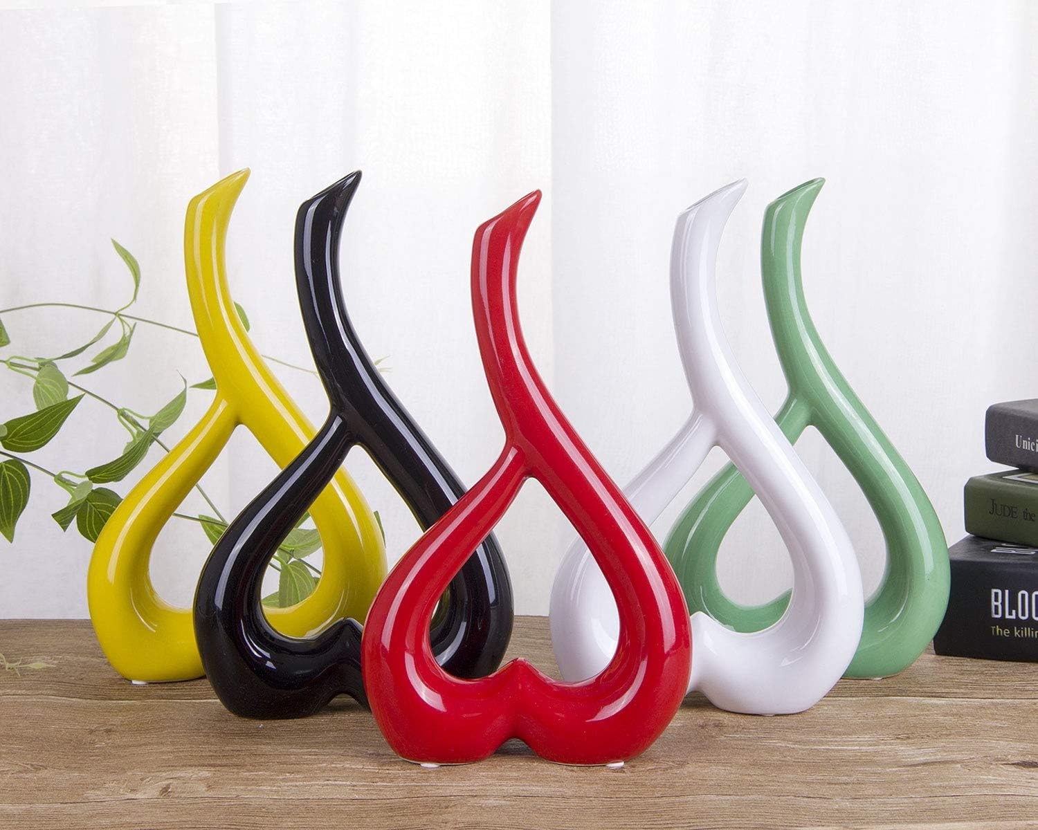 VanEnjoy 10 inches Heart Shaped Ceramic Vase Statues, Decorative Vase Home Decoration Furnishing Pottery (red)