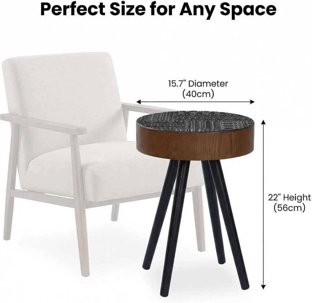 15.7" Round Side Table with Carved Top, Compact Accent Table, Small Drink Tables, Multi-Functional Nightstand, Solid Wood Legs, Countryside Style, Ideal for Living Room, Bedroom, Black and Walnut
