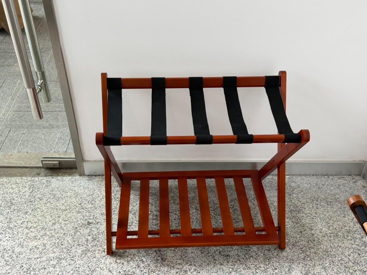 oakvivo Fully Assembled Bamboo Luggage Rack, Honey 26.77" Luggage Rack for Guest Room, Folding Suitcase Stand with Shoe Shelf, Warm Accent for Guest Room Essentials,1 Pack, Hotel