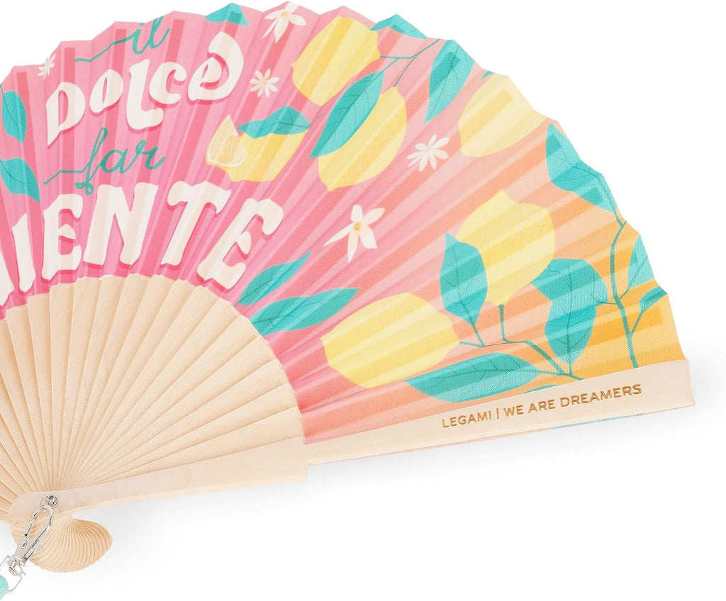 LEGAMI – Folding fan ¡Que Calor! Dolce Far Niente, detachable and adjustable drawstring with matching design, made of polyester, wooden handle, 3.6 x 23 cm