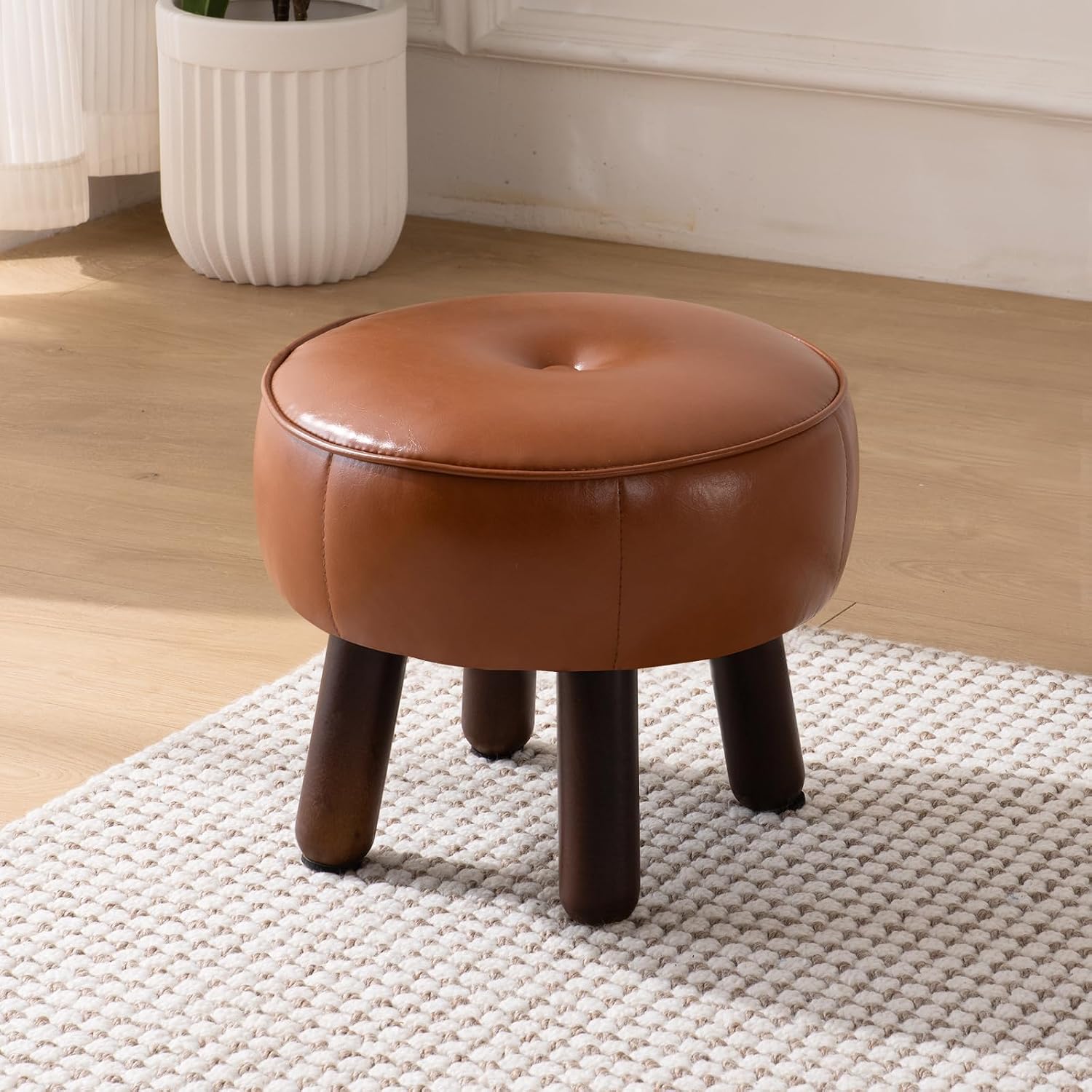 oakvivo Small Foot Stool, Round Faux Leather Pouf Ottoman Foot Rest, Footstool Ottomans with Rubber Legs Under Desk, 13''L x 13''W x 10.2''H, Footrest for Couch, Living Room, Bedroom, Hallway, Brown