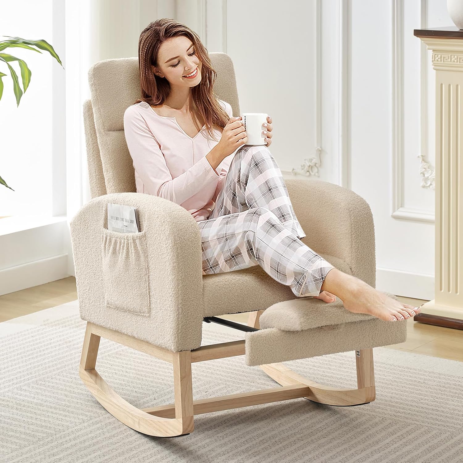 GarveeLife Nursery Rocking Chair,300lb Glider Chair with Solid Wood Legs/Two Side Pockets,Teddy Upholstered Glider Rocker with Footrest High Backrest for Living Room/Bedroom/Nursery