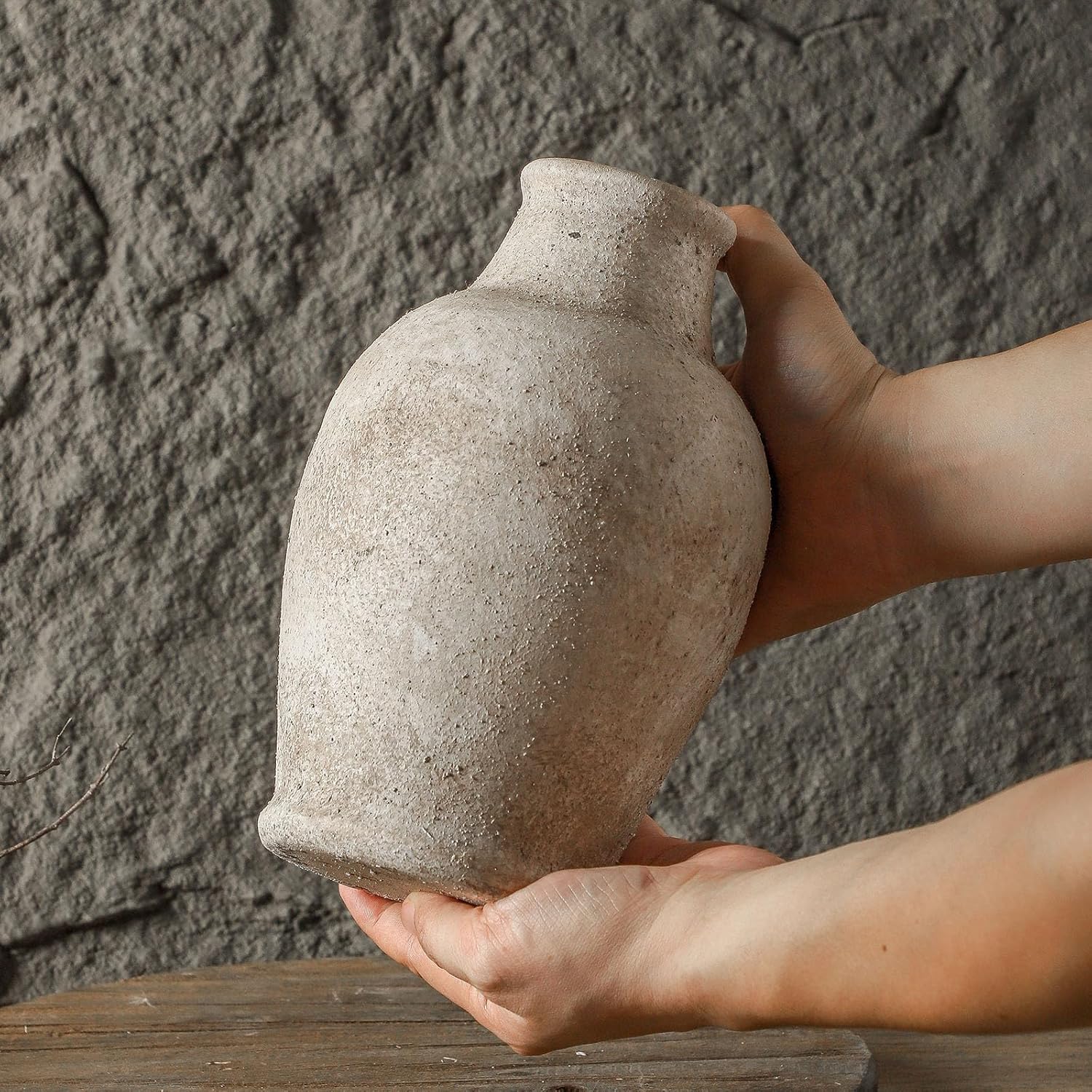 Ceramic Flower Vase 8.3（inc） Gray Rustic Farmhouse Decor Living Room Home Decor Bedroom Decorations for House Book Shelf Office Coffee Desk Dining Fireplace Floor vase