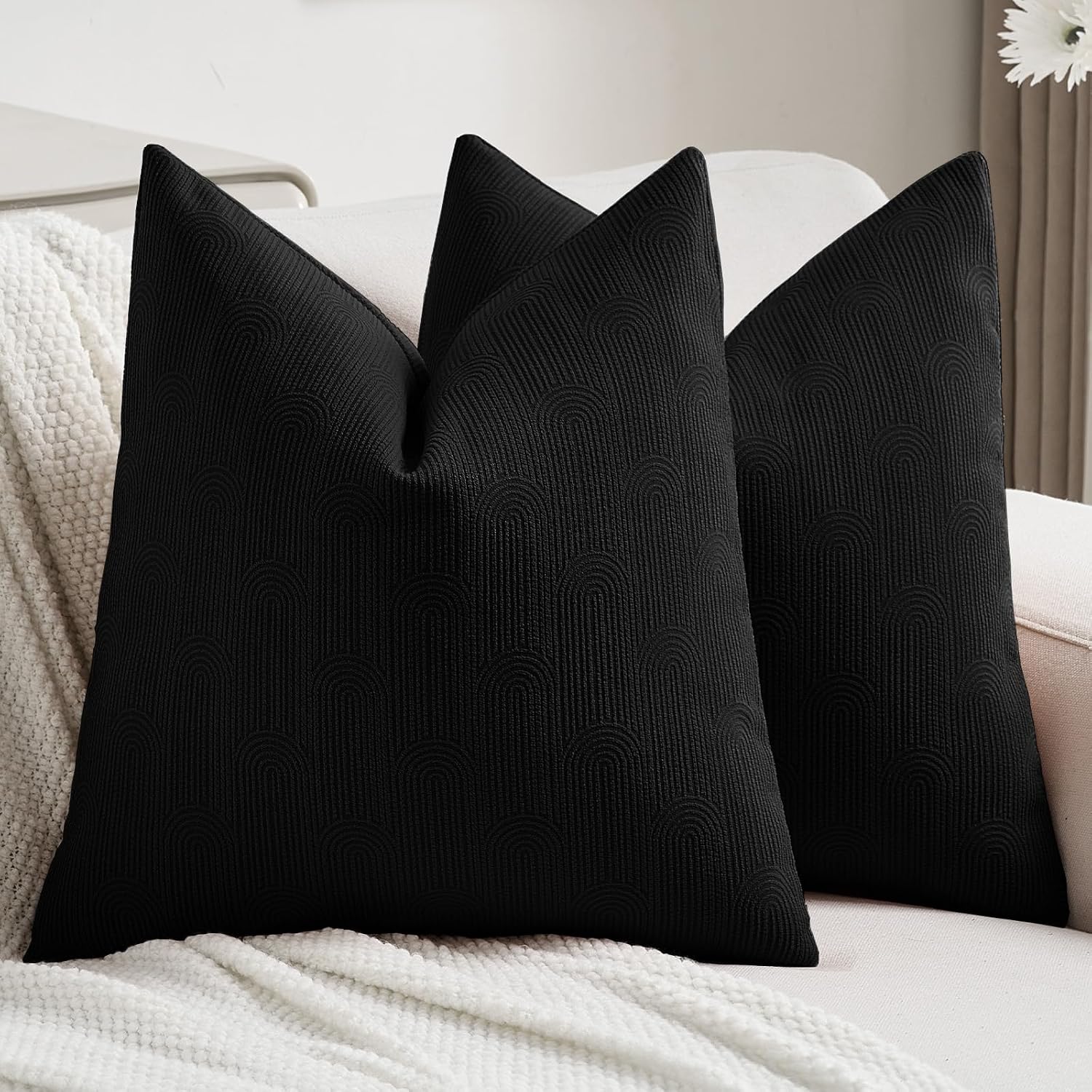 FUTEI Pack of 2 Chenille Decorative Throw Pillow Covers 22x22 Inch,Soft Cozy Striped Geometric Patterns Cushion Case,Modern Home Decor for Couch Bed Living Room,Black