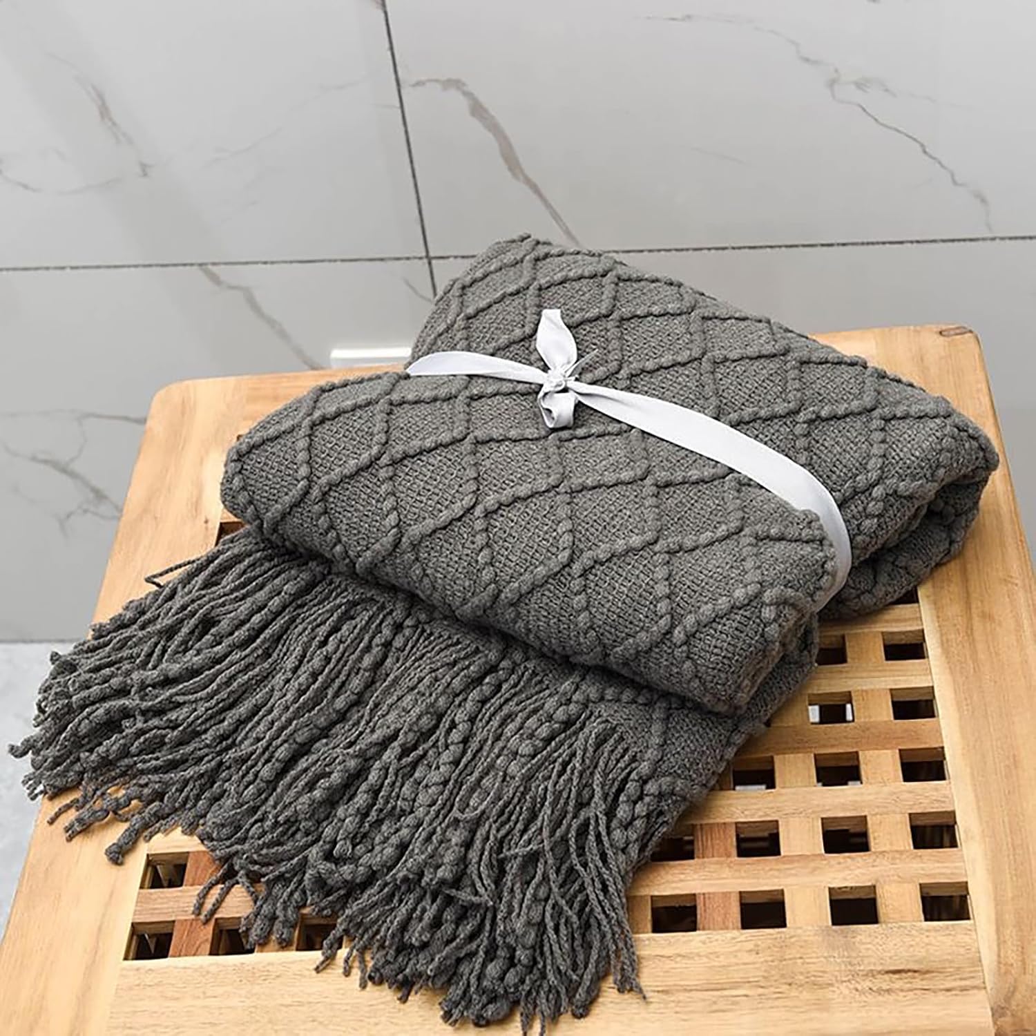 Geometry Bed Runners Queen Size Solid Grey Bed Scarf with Tassel Boho Knit Bed Runner Scarves Decorative for Bedroom Home Hotel (91x24 Inches, 1 Piece)