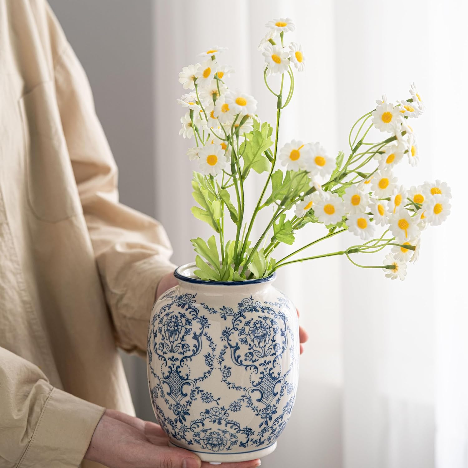 Blue and White Vase, Vintage Blue Ceramic Flower Vessel,Ceramic vases for Home Decor,Vintage Vase for Home Decor, Living Room, Shelf, Office, Rustic Table Centerpiece (Blue and white-01, Small)