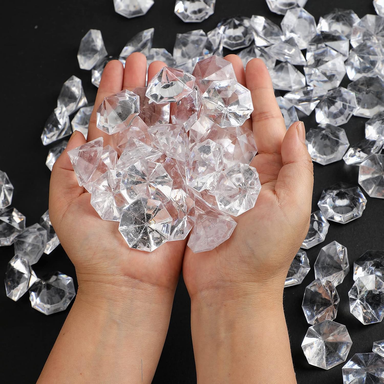 2 Pounds of 25 Carat Clear Acrylic Diamonds - Big Diamonds for Table Centerpiece Decorations, Wedding Decorations, Bridal Shower Decorations