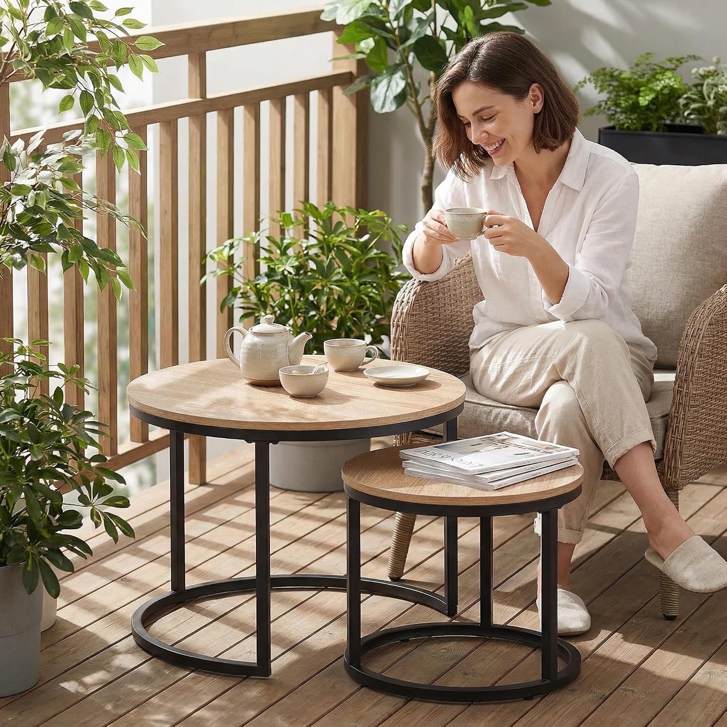 CENSI 24" Natural Oak Round Nesting Coffee Table Set of 2 | Accent Nesting End Table / Side Table, Space-Saving, Modern Industrial Style
