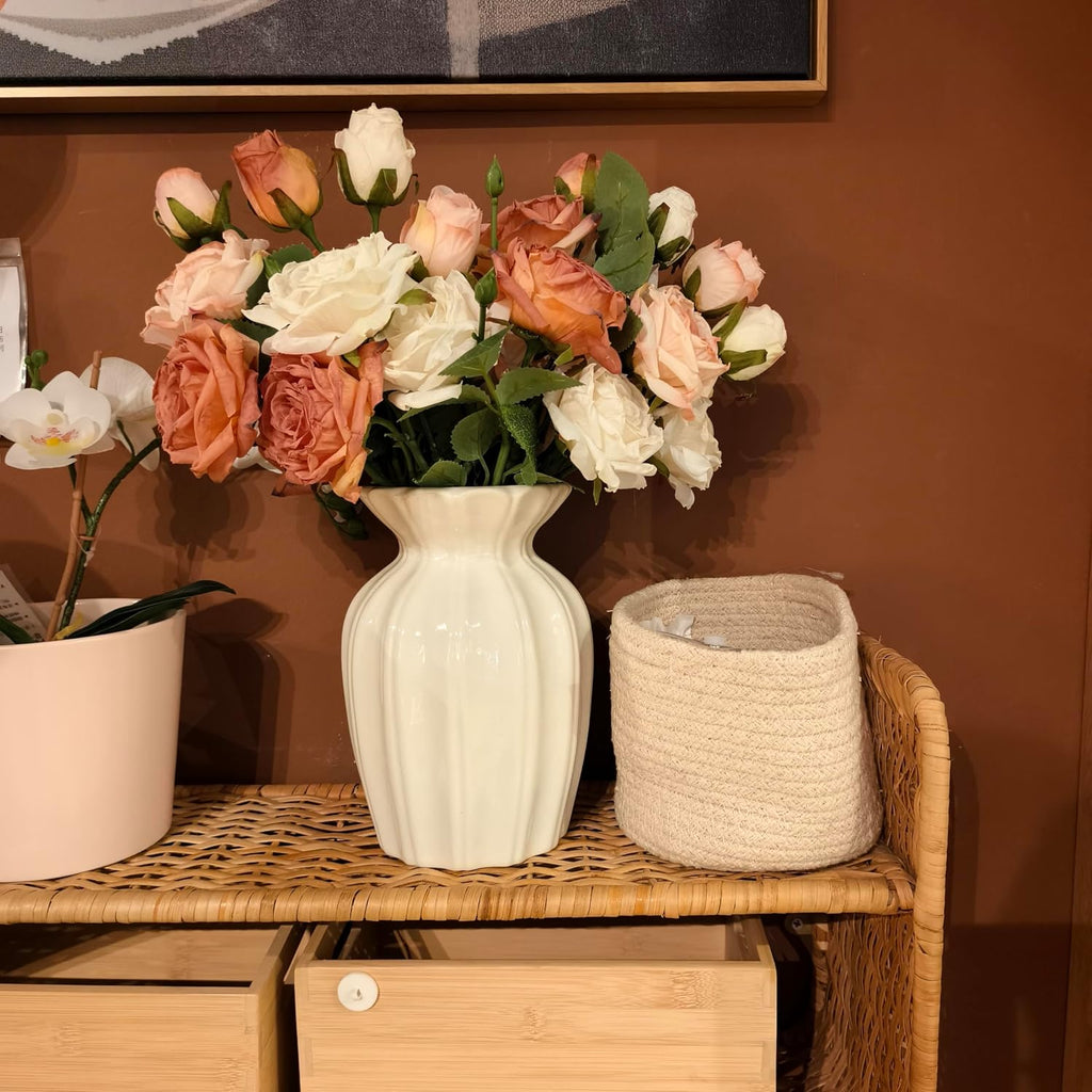 White Vase, 7.9 Inch Ceramic Vase for Flowers, Flower Vase for Centerpieces, Cute Vases for Home Decor, Farmhouse Ceramic Flower Vase for Living Room Shelf Table Cabinet Wedding