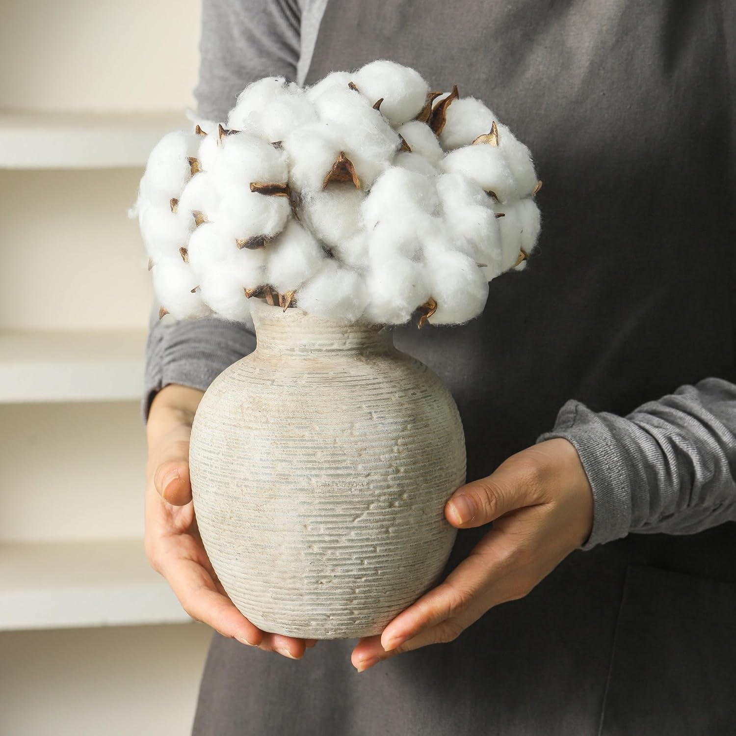 Vanselia Ceramic Flower Vase Home Decor - Small Farmhouse Table Vases Rustic Vintage Living Room Kitchen Bedroom Decorations for House Book Shelf Office Coffee Desk Dining Fireplace (6" Retro)