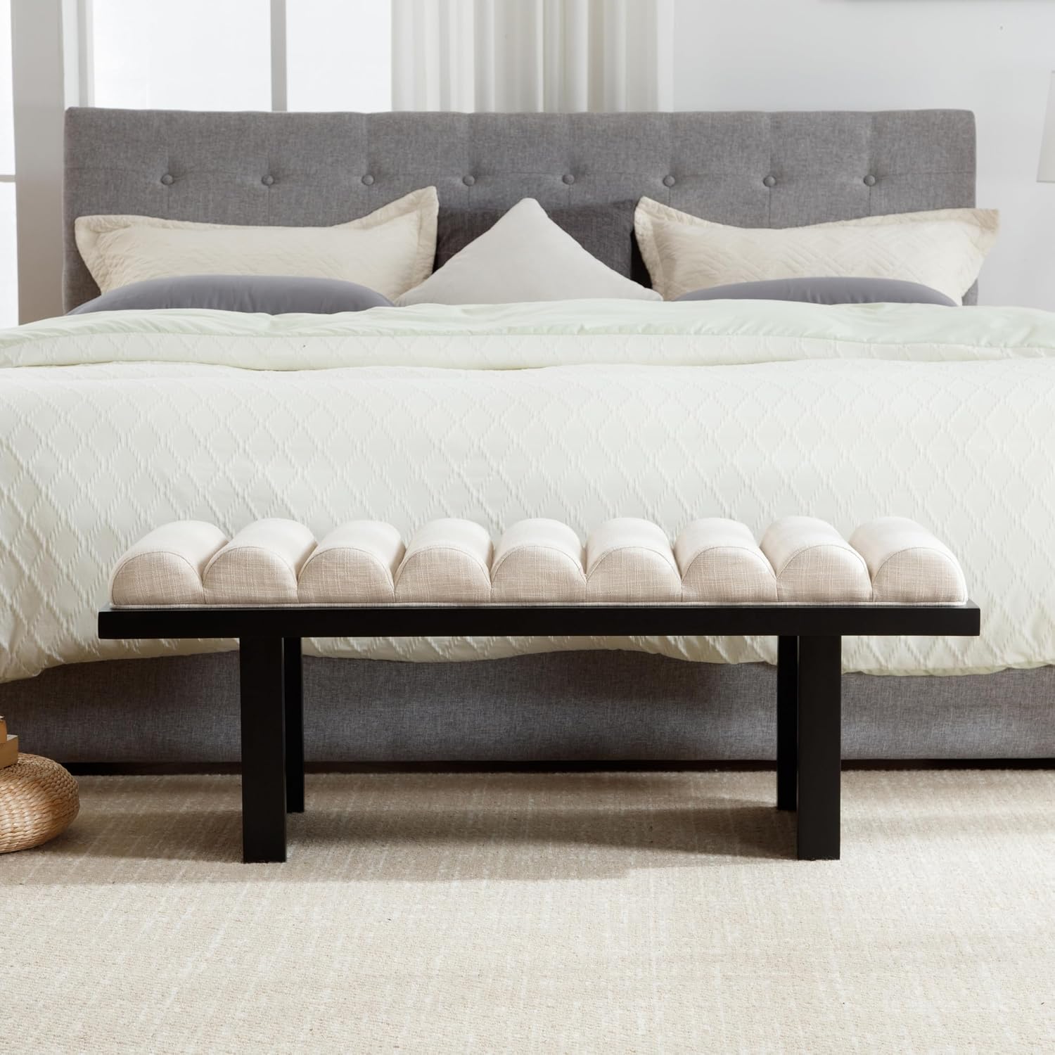 RIVOVA 47" Modern Bed Bench, Dining Bench with Black Legs, Upholstered Linen Bench End of Bed Stool for Bedroom, Living Room, Entryway, Beige