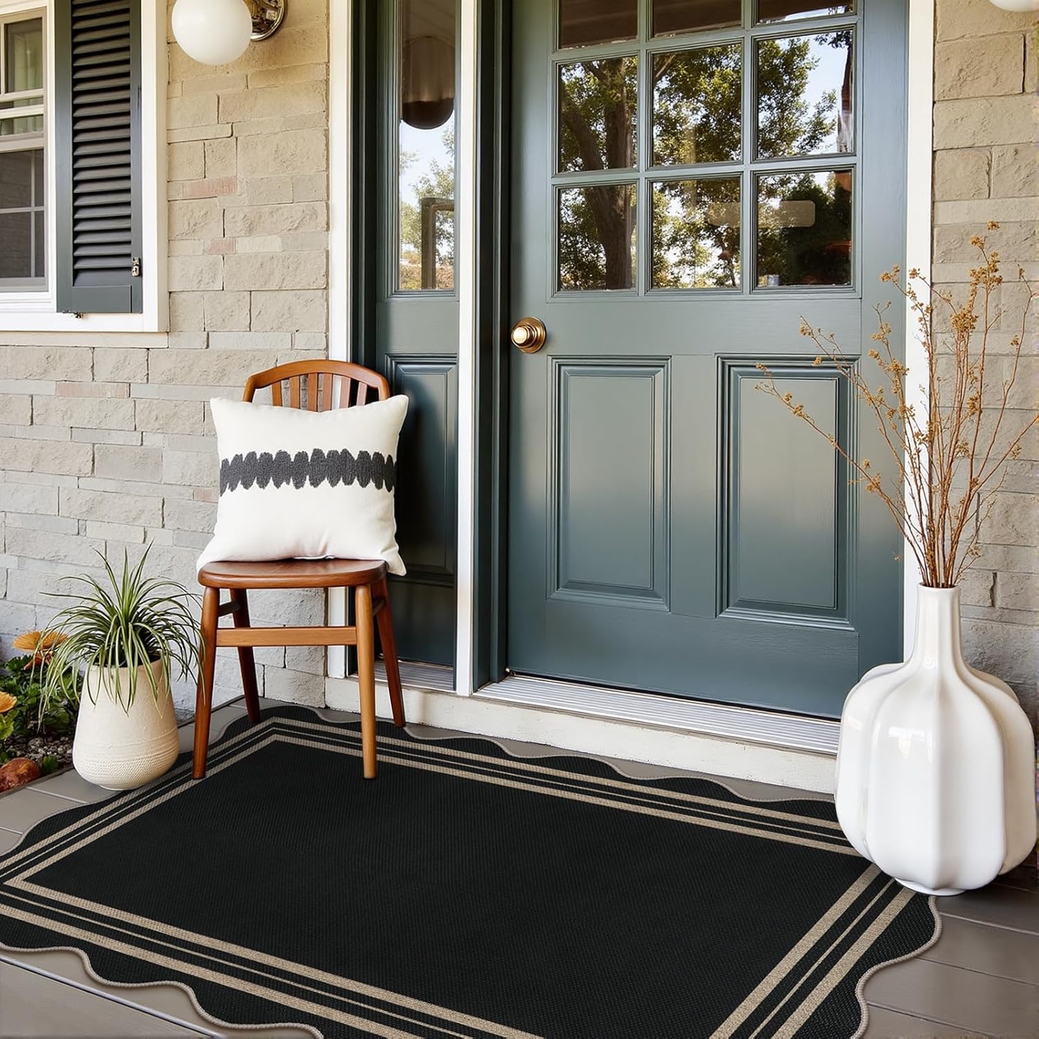 Scalloped Easy Jute 3x5 Outdoor Rug, Washable Rugs for Entryway Black Front Door Mat, Farmhouse Neutral Non Slip Indoor Carpet for Patio Living Room Backyard
