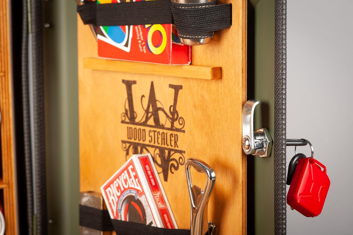 Jerry can Mini Bar Free Engravement V1, Three Whisky Glasses, Flask! Mini Bar 20L Birthday Gift from UE.