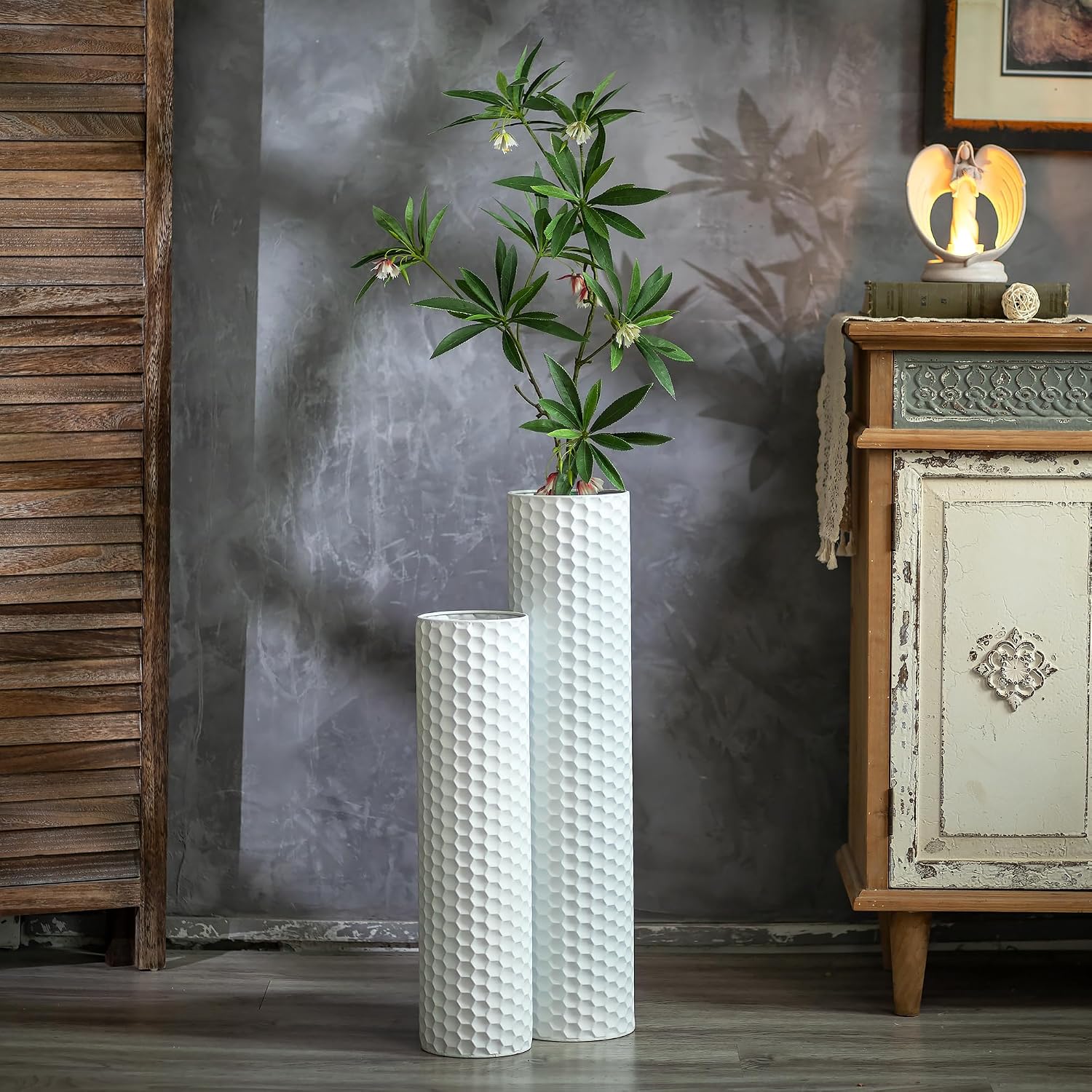 Sziqiqi White Tall Vases for Floor: 27.6/21.7in Metal Cylinder Handmade Flower Holder Extra Large Decorative Vase Set of 2 Modern Honeycomb Texture Big Standing Vase for Living Room Home Corner
