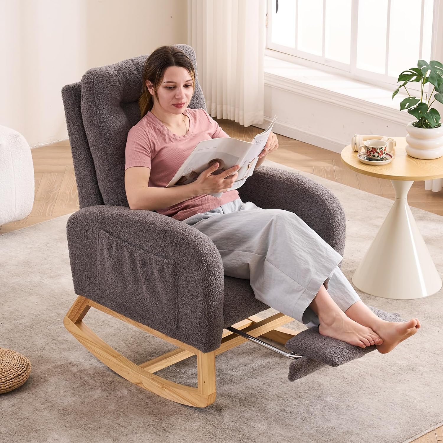 Nursery Rocking Chair with Retractable Footrest,Accent Rocker for Relaxing, Side Pocket,A+ Grade Rubber Wood,Suitable for Living Room,Bedroom and Balcony (Teddy Fleece, Dark Gray)