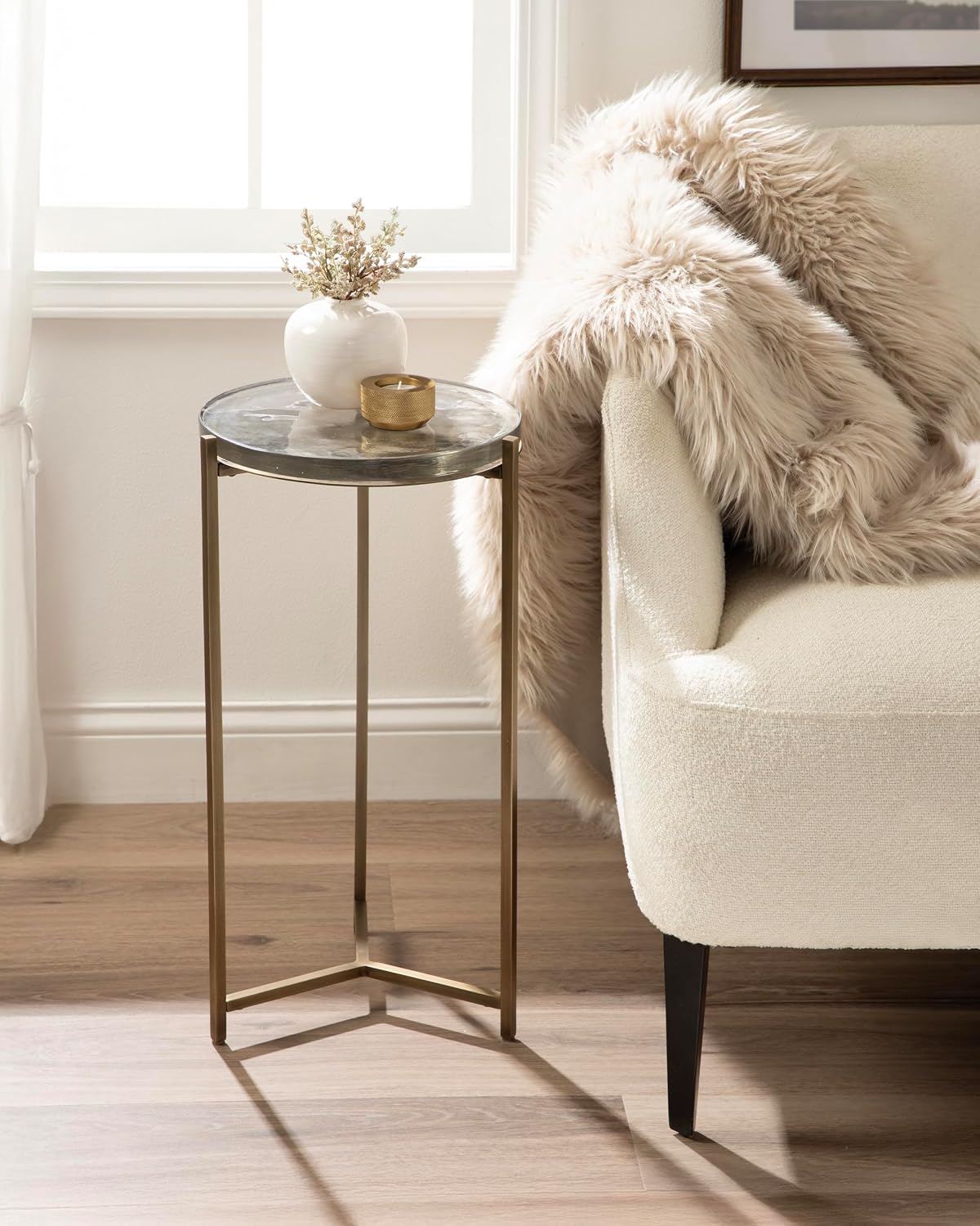 Kate and Laurel Aguilar Modern Round Side Table, 13 x 13 x 24, Clear Glass and Antique Brass, Textured Circle Glass End Table for Use as Living Room Accent Table or Unique Bedroom Nightstand
