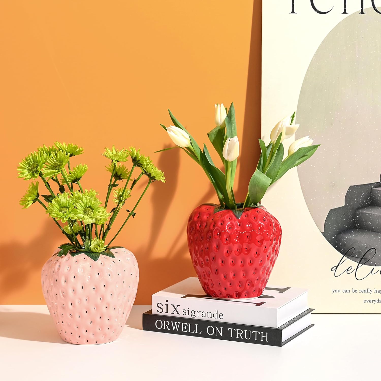 AOMOONOA Red Strawberry Vase for Flowers, Decorative Ceramic Fruit Vase, Strawberry Shaped Planter Pot with Green Leaves and Black Seeds for Table Centerpiece, Home Spring Kitchen Decor