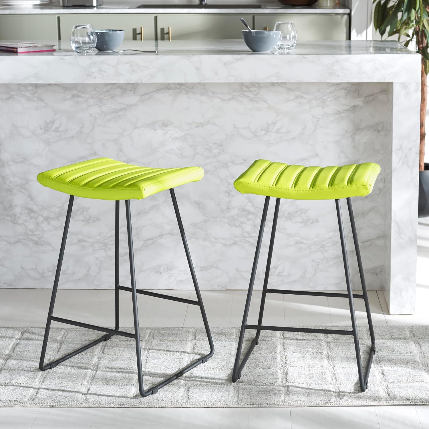 Safavieh Home Collection Akito Mid-Century Modern White 26-inch Counter Stool