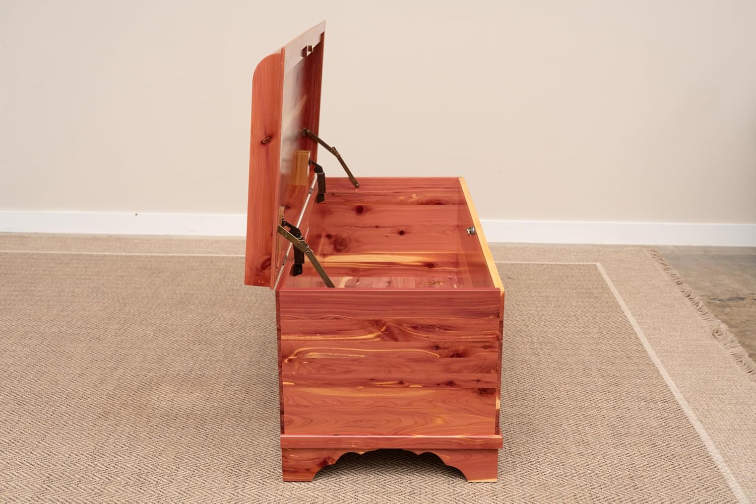 Rustic Red Door Co. Cedar Hope Chest with Waterfall Top, Amish Made Wooden Storage Trunk Box for Bedroom, Blanket, Clothes, Anti-Slam Hinges and Lock, 46", Cedar Wood, Natural Stain
