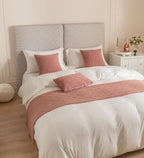 Bed Runners for Queen Size Bed，Pink Modern Style Bed Scarf for Home Hotel Decorations (Queen Size) 45 x 210cm