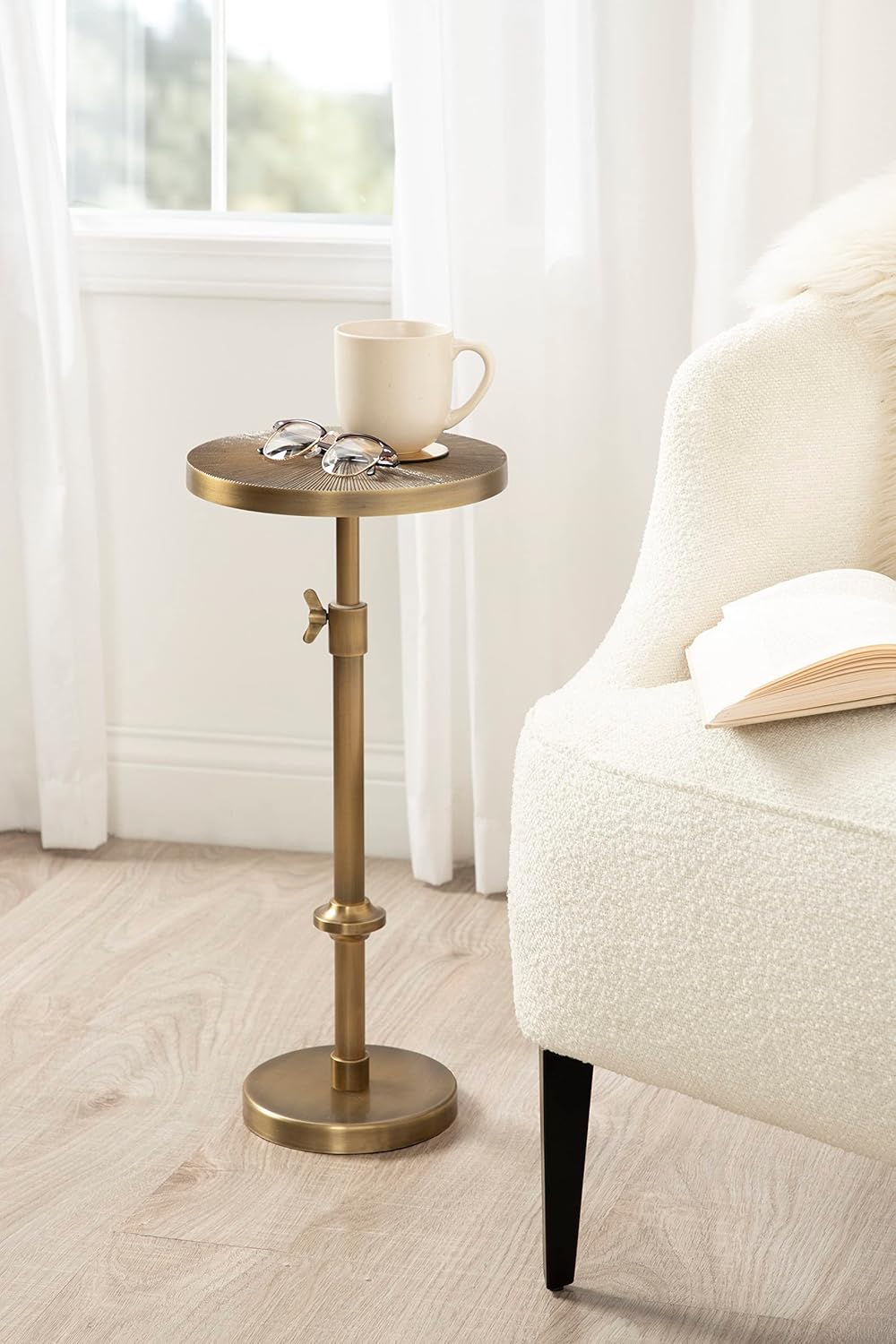 Kate and Laurel Engles Traditional Adjustable-Height Pedestal Drink Table; 10 x 10 x 30; Antique Brass; Vintage Round Indoor Metal Plant Stand with Embossed Sunburst Pattern