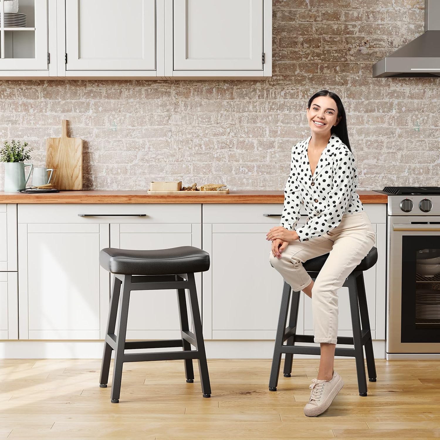 Raynesys 24 Inche Bonded Leather Counter Height Bar Stools Set of 2 Curved | Barstools with Curved Bonded Leather Seats & Heavy Duty Metal Legs for Kitchen Counter, Easy Assembly, All Black