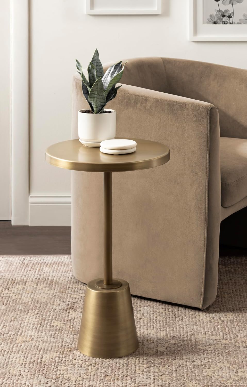 Kate and Laurel Tira Elegant Metal Round Side Table, 14 x 14 x 24, Antique Brass, Vintage Circle End Table for Use as Bedroom Nightstand or Living Room Table Option