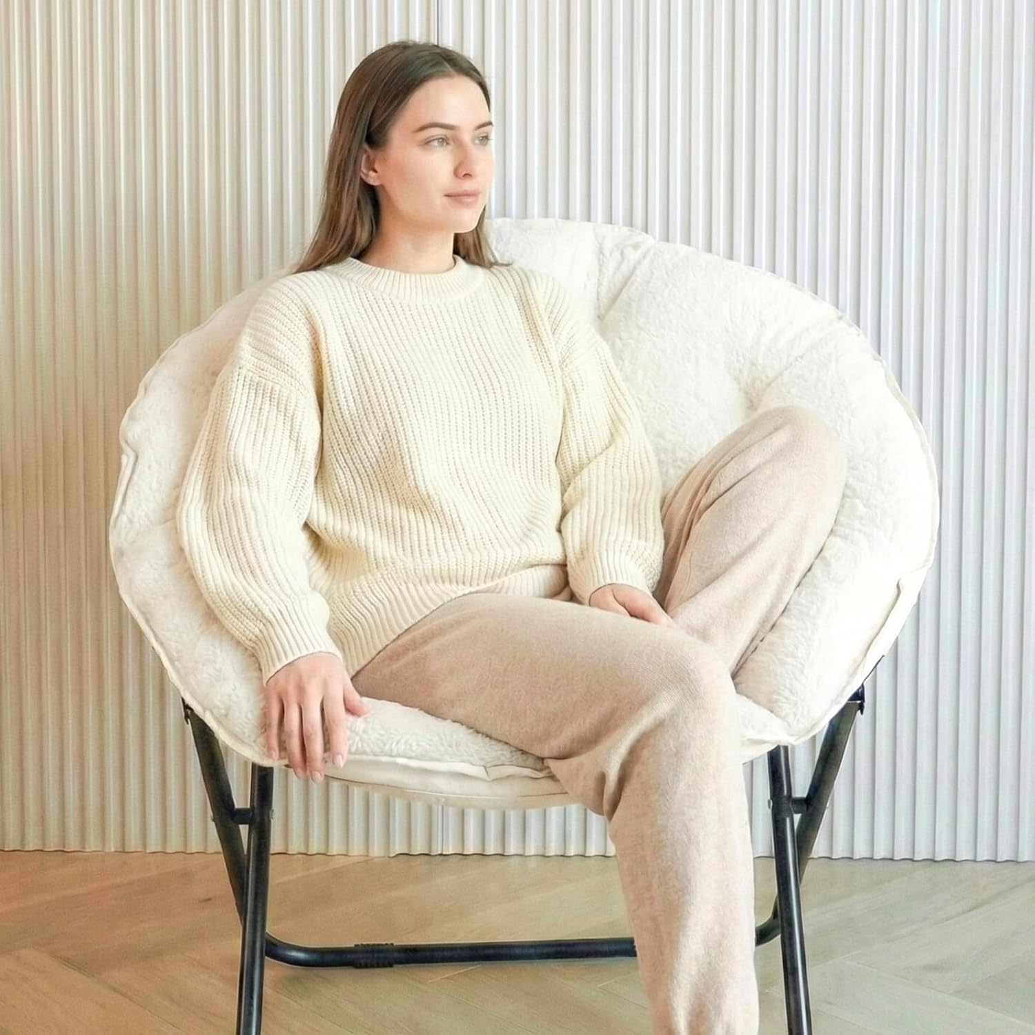 Comfy Faux Fur Saucer Chair for Adults, Foldable Moon Chair with Metal Frame, Soft Padded Lounge Chair for Bedroom, Dorm & Gaming, Large Cozy Circle Chair for Teens & Adults (Off-White)