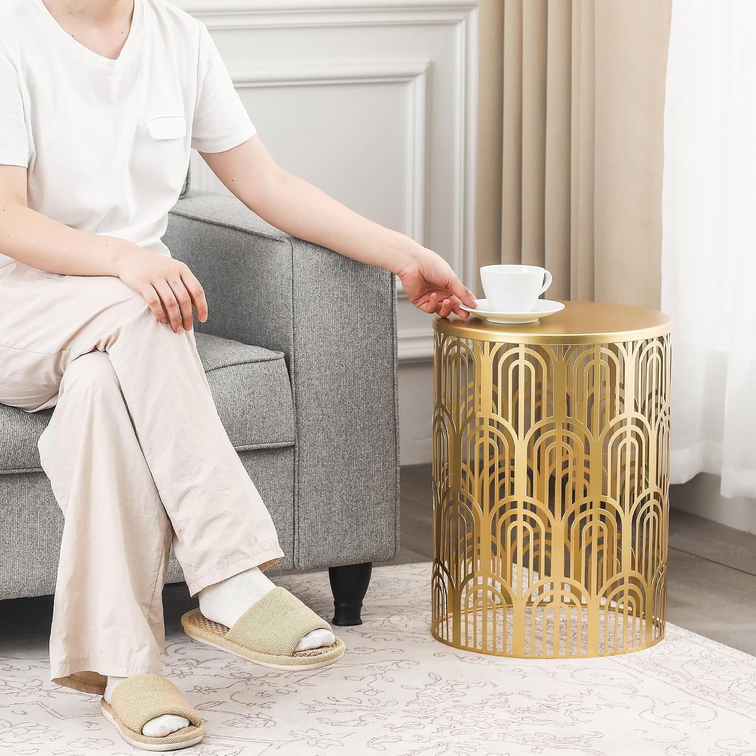 Joveco Gold Nesting Round Side End Tables Set of 2- Coffee Tea Table Mid Century Night Stands for Living Room Bedroom Outdoor, Gold Light Luxury Style