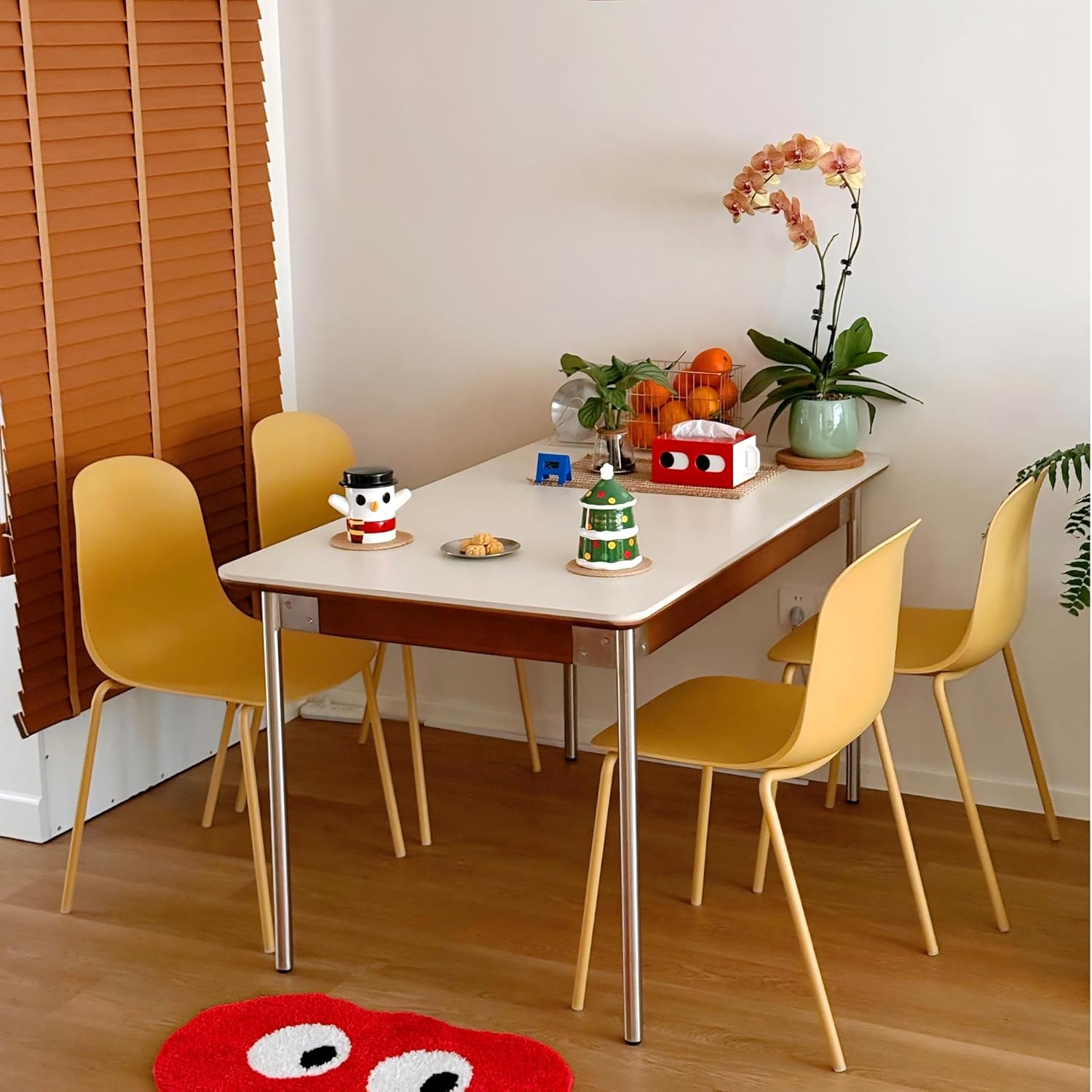 Dining Chairs Set of 4, Plastic Stackable Kitchen Chairs, Modern Indoor/Outdoor Chair with Metal Legs for Dining Room, Kitechen, Cafes, Restaurants (Mustard Yellow)