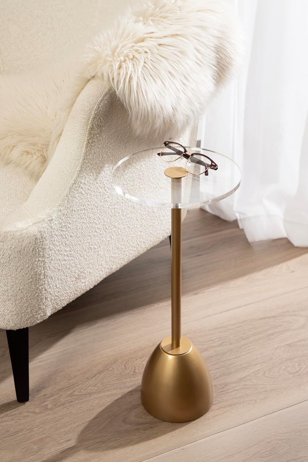Kate and Laurel Acari Modern Round Pedestal Drink Table, 10 x 10 x 22, Clear Acrylic and Gold, Decorative End Table with Circle Acrylic Tabletop for Use as Small Plant Stand or Cute Living Room Accent