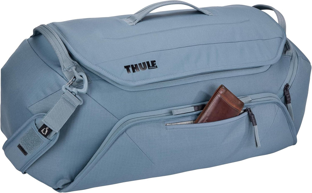 Thule RoundTrip 80L Duffel - Storage compartments to Organize and Protect Gear - Boot Bag for ski and Snowboard Travel - Soft Pocket for Goggles and Helmet - Dry Bag Included
