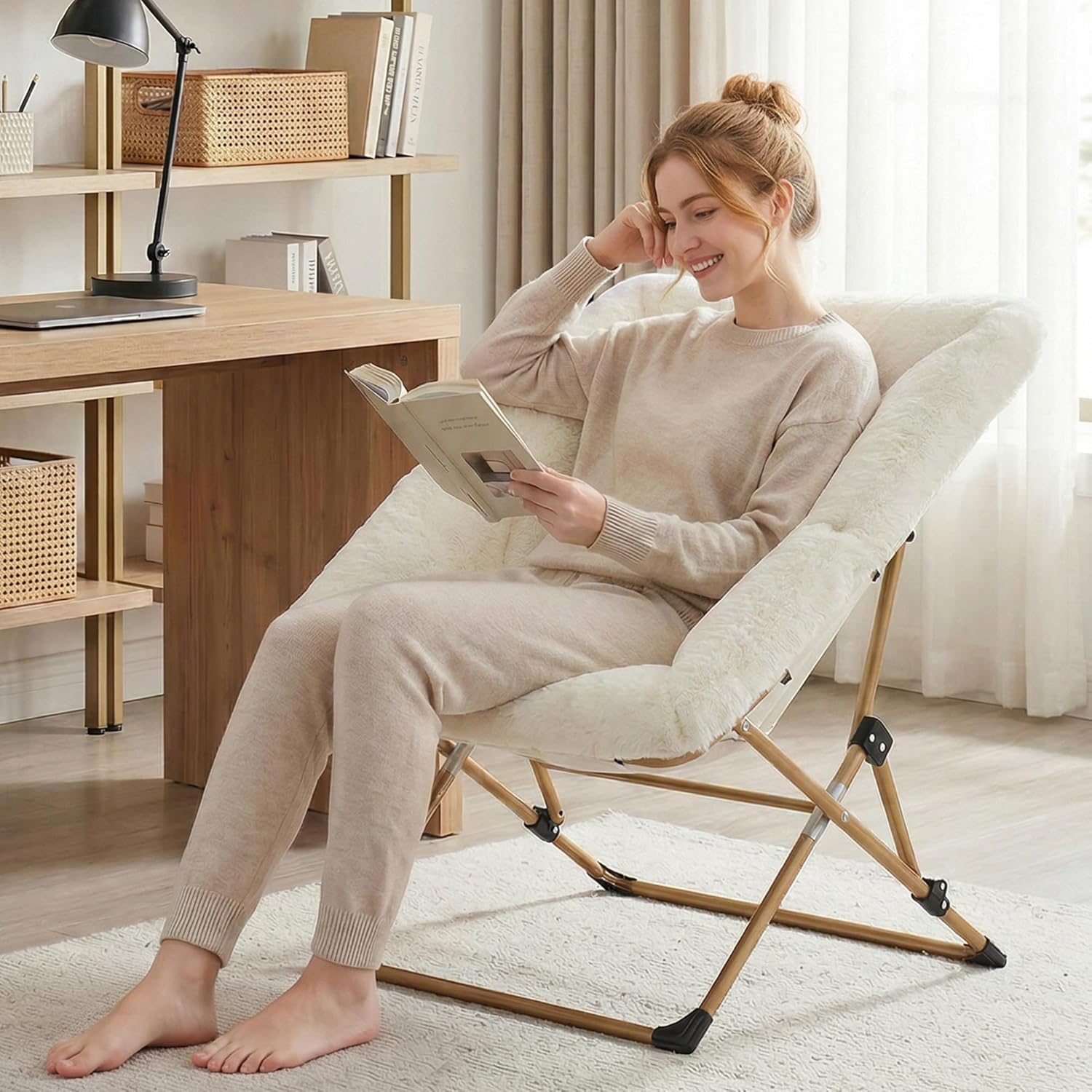 OAKHAM Saucer Chair for Adults, Foldable Comfy Chair for Bedroom, White | Soft Faux Fur Folding Lounge for Living Room Dorm Rooms, Flexible Reading for Teens Kids, X-Large