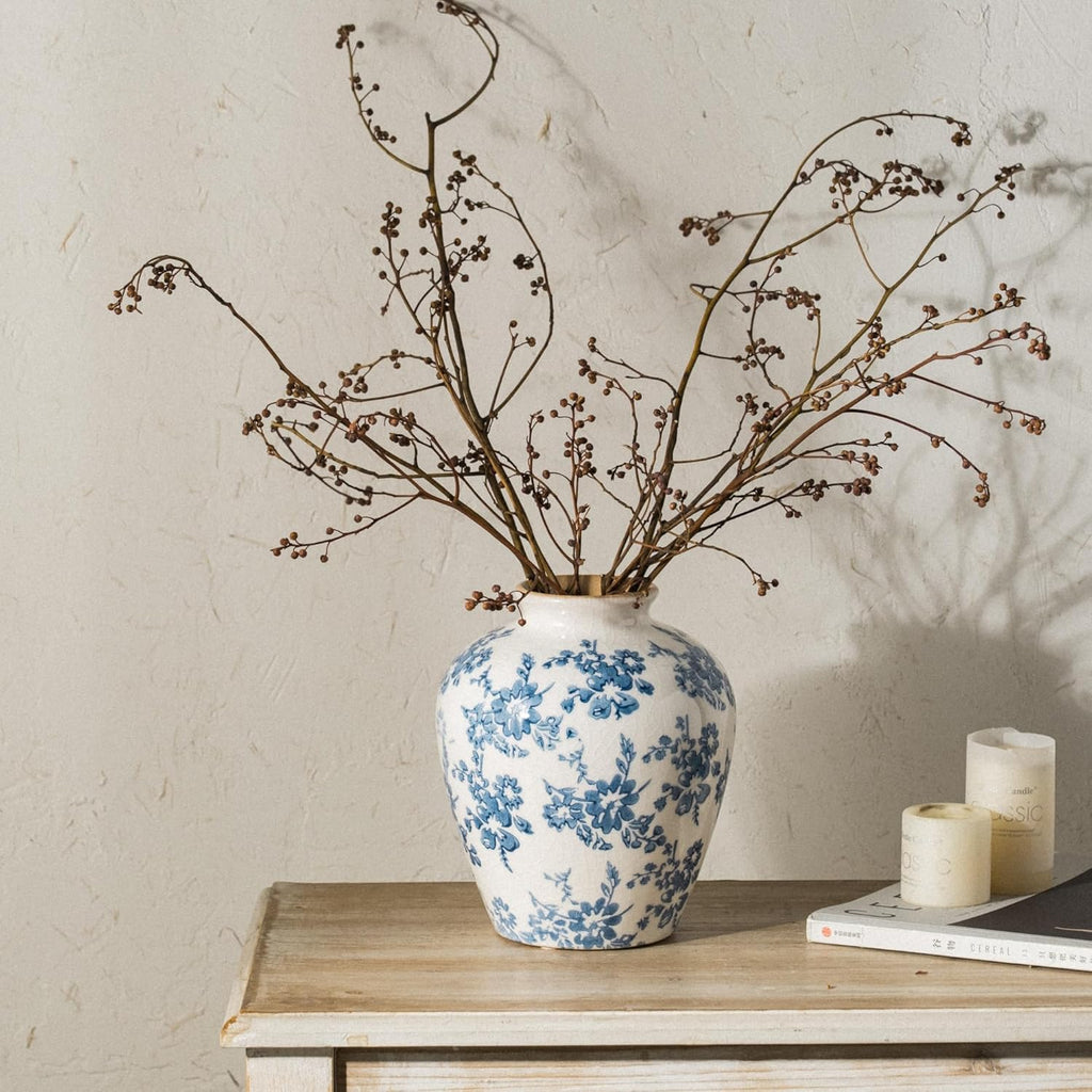 Blue and White Vase, 8 Inch Vintage Chinoiserie Ceramic Vase, Rustic Flower Vases Decorative Antique Vases for Home Decor, Retro Ice Cracked Porcelain Farmhouse Table Centerpieces Decor