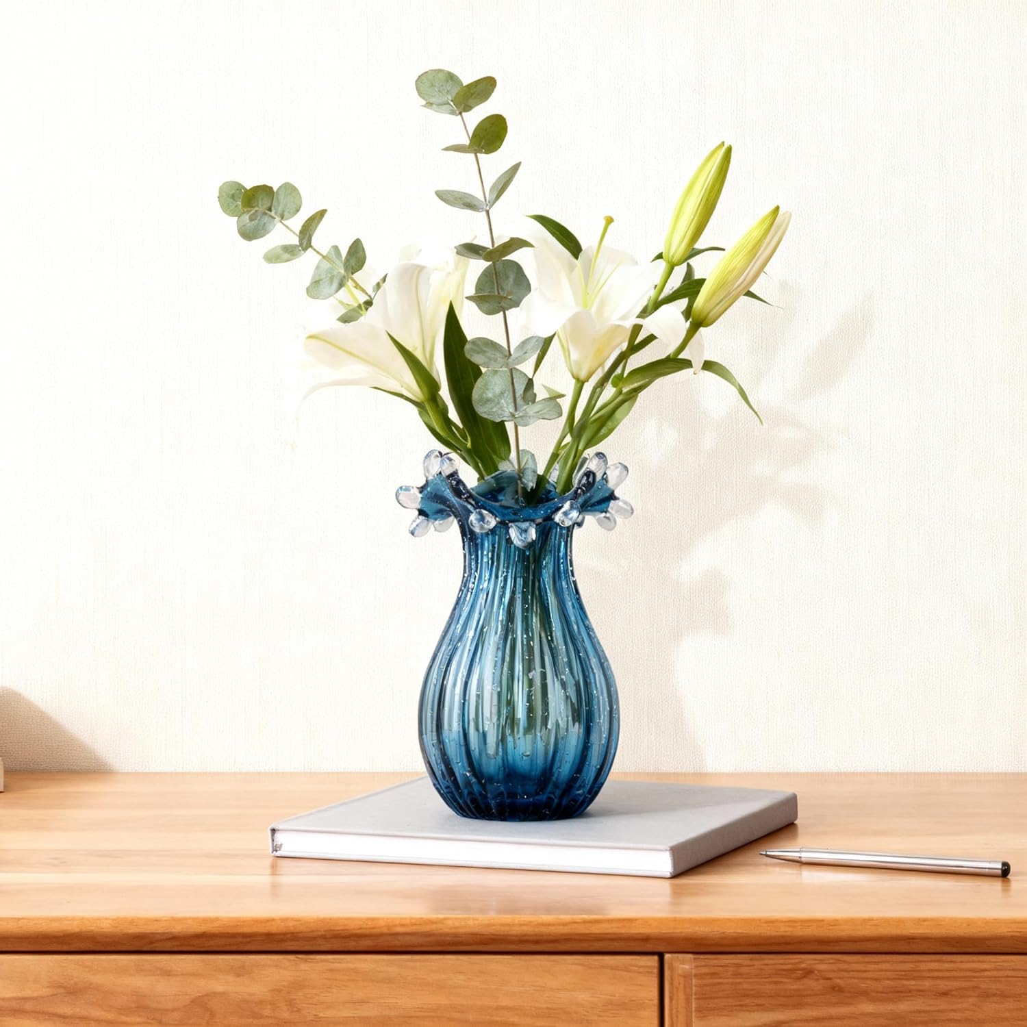 Hand Blown Glass vase, Unique Blue Glass vase, Modern Art Decor, Suitable for Living Room Coffee Tables, Wedding centerpieces, Dining Tables, and Office Centerpiece Floral Arrangements