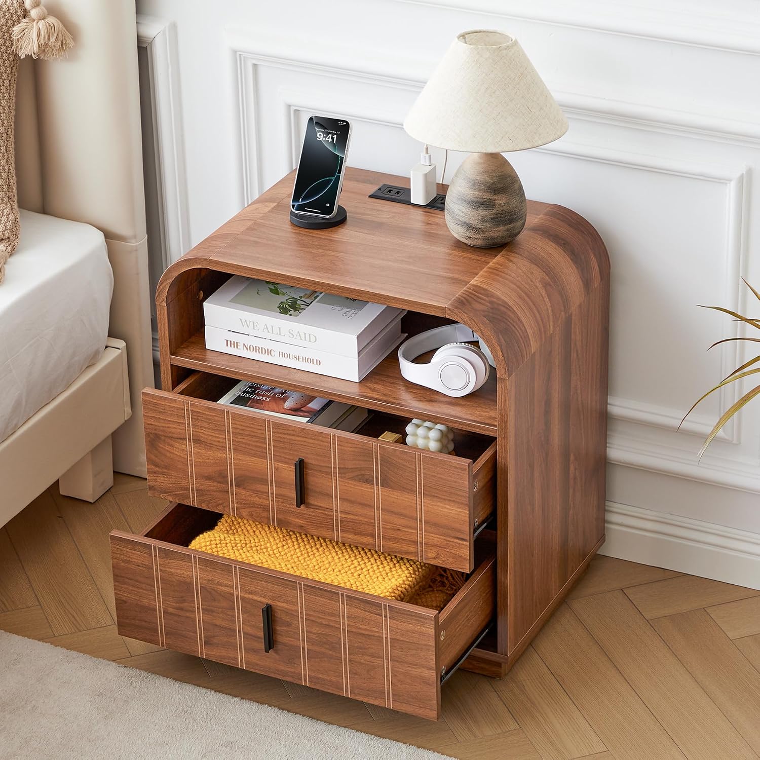 Large Nightstands Set of 2, Mid Century Modern Bedside Table with Charging Station, 2 Storage Drawers, Curved Side Table with Open Cubby Storage for Bedroom Living Room Offic, Walnut
