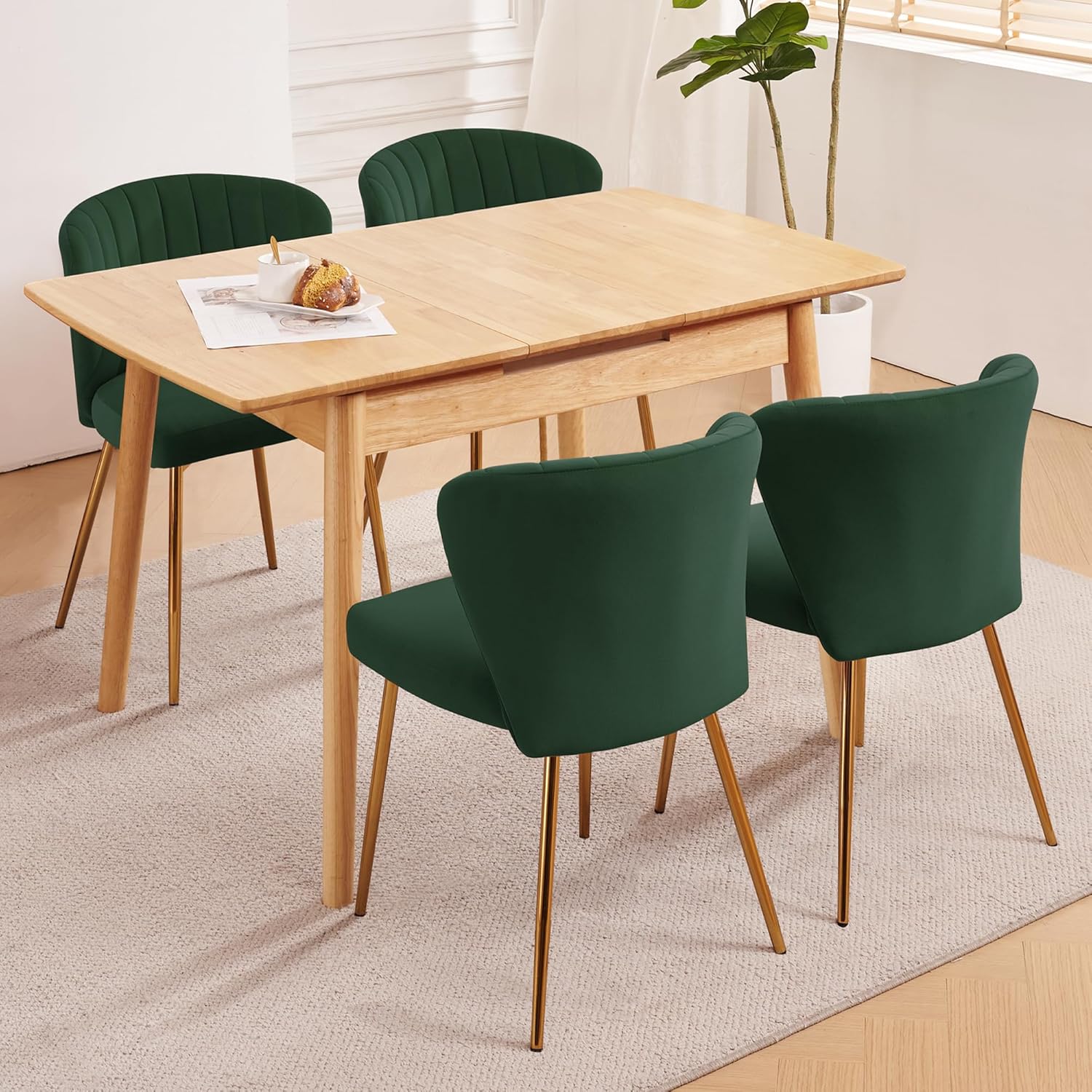 Velvet Dining Chairs Set of 2, Modern Upholstered Vanity Chairs with Golden Metal Legs for Dining Room Kitchen Vanity Patio (Green)