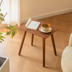 Small Side Table, Mid Century Modern End Tables Living Room, Wood Accent Bed Side Table with Solid Wood for Bedroom, Office, Small Spaces, Walnut Brown