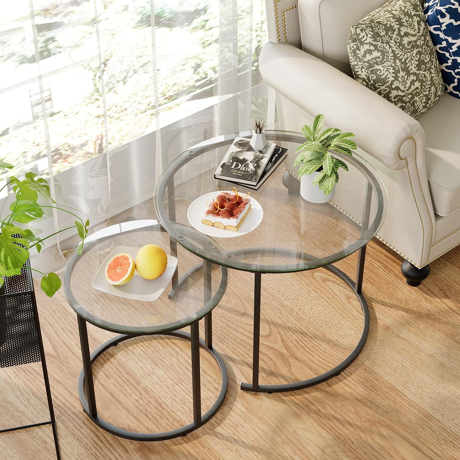Nesting Coffee Table Set of 2,Modern Black Tempered Glass Side Table, Metal Frame Round End Table.Small Glass Tea Table for Living Room,Bedroom Studio Apartment Essentials，17.7IN